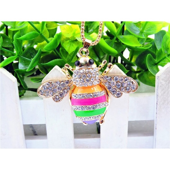 Sold!’ 🐝 Crystal Bee Honeybee Pendant Long 🐝 - Picture 2 of 3